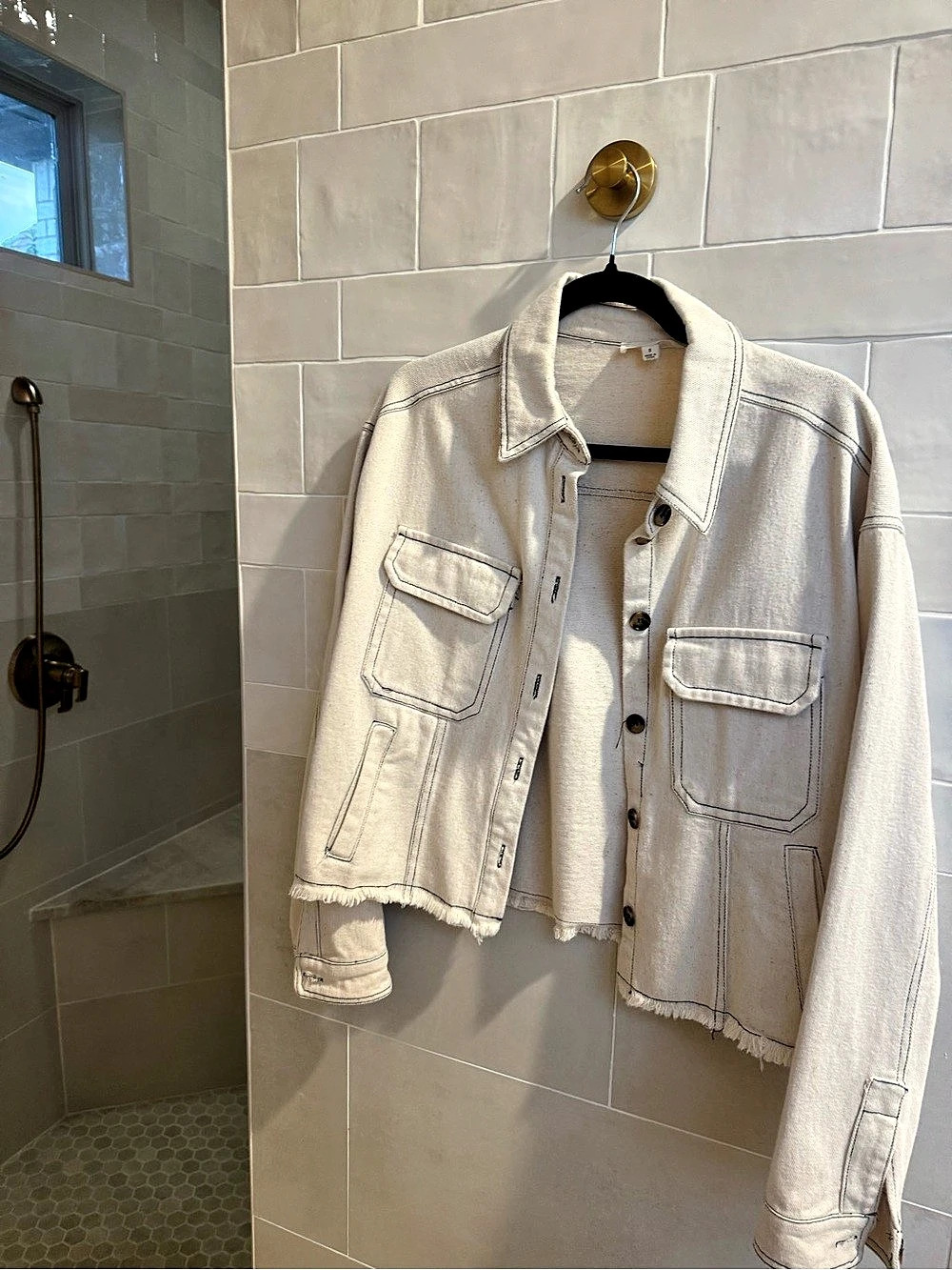 e.e.some Cropped Fringe Hem Jacket in White Size Small